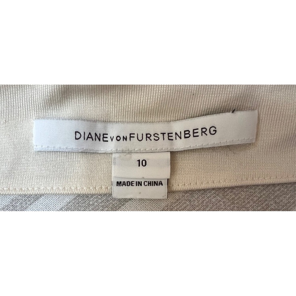 Diane Von Furstenberg Julian Wrap Dress Size 10 Silk Jersey Ethnic Print - Picture 9 of 12